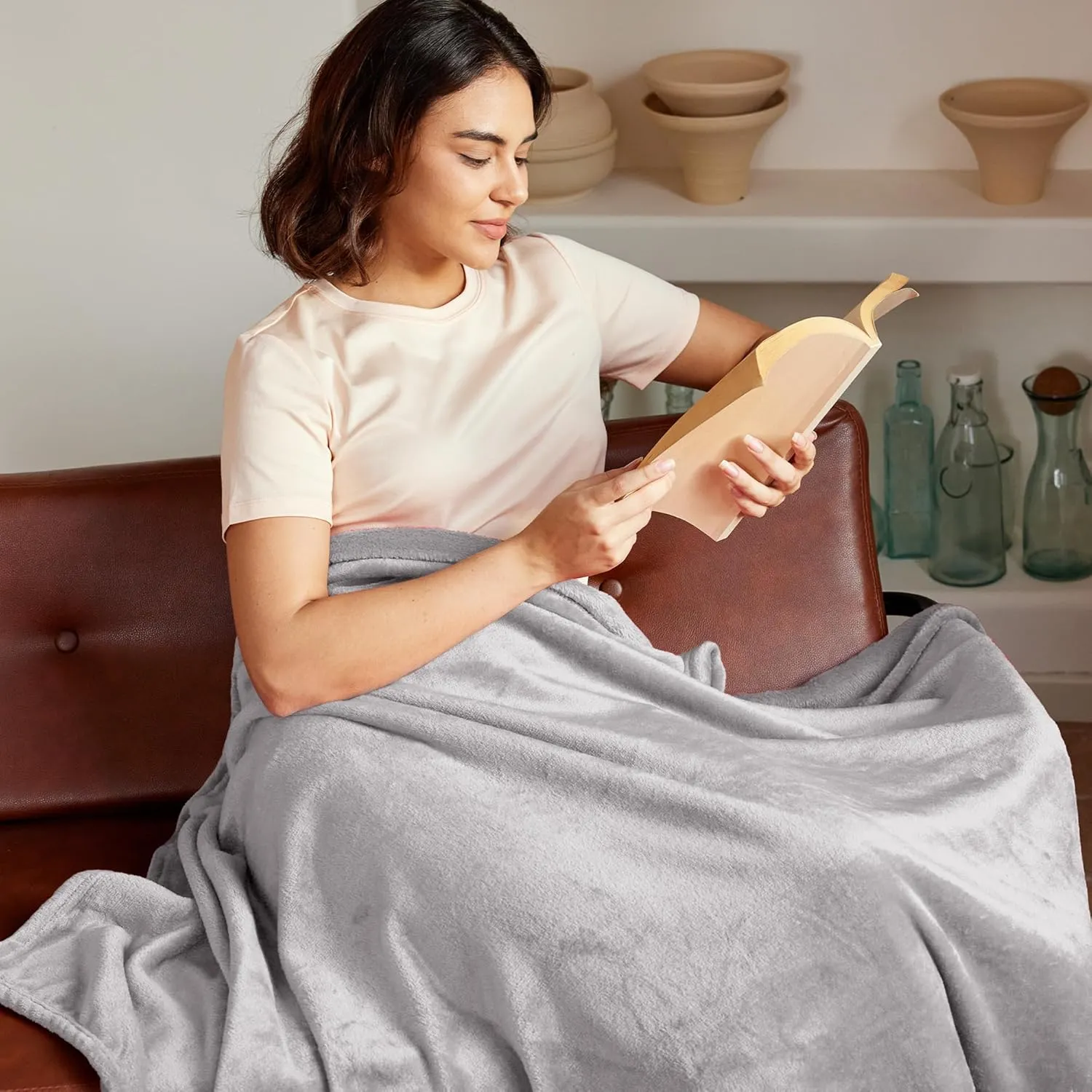 Exclusivo Mezcla Fleece Blanket Twin Size for Bed, Super Soft and Warm, All Season Use, Cozy, Plush, Lightweight, 60x80 Inches Light Grey