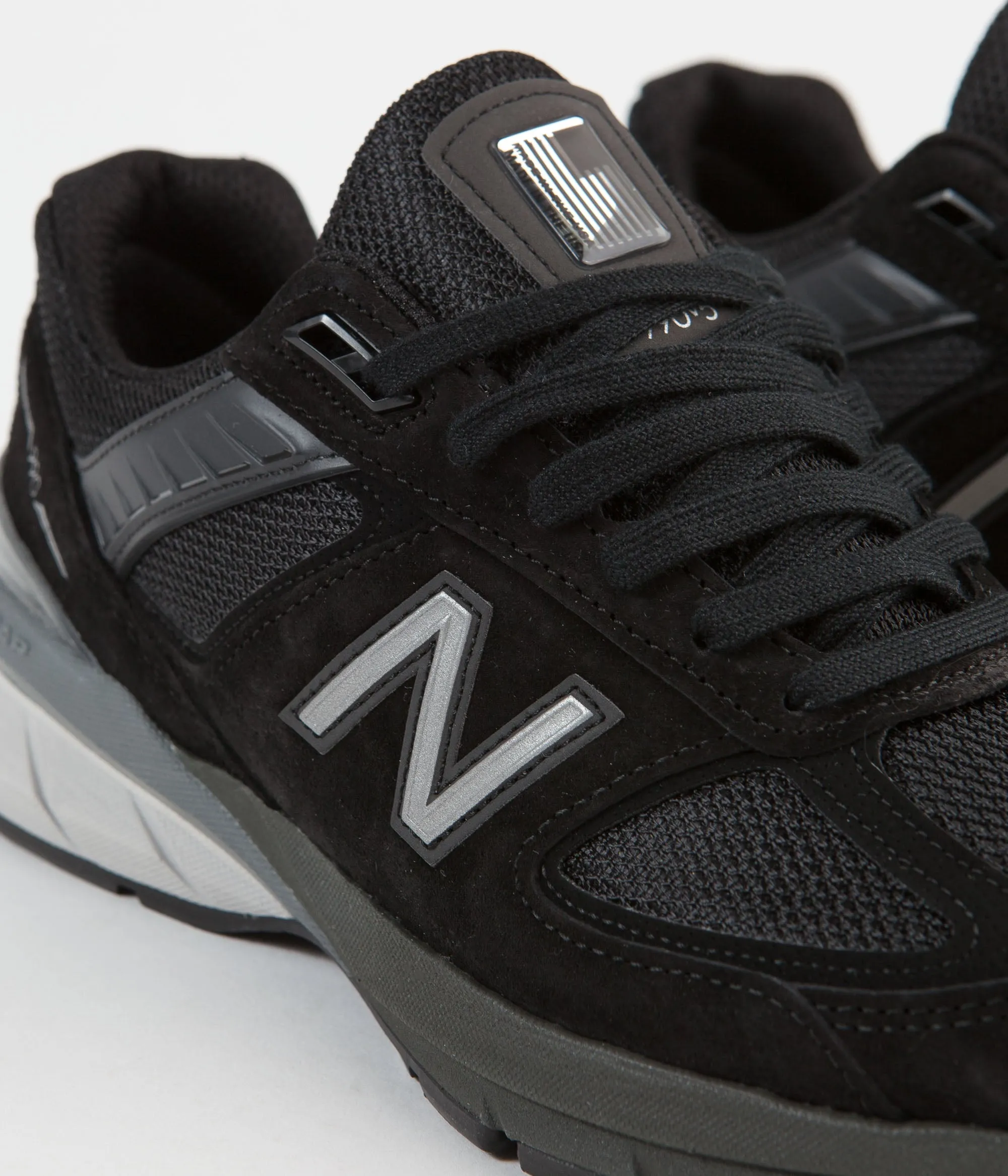 New Balance 990 v5 Made In US Shoes - Black / Silver