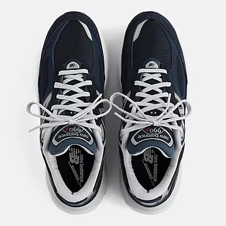 New Balance Men's 990 V6 Black