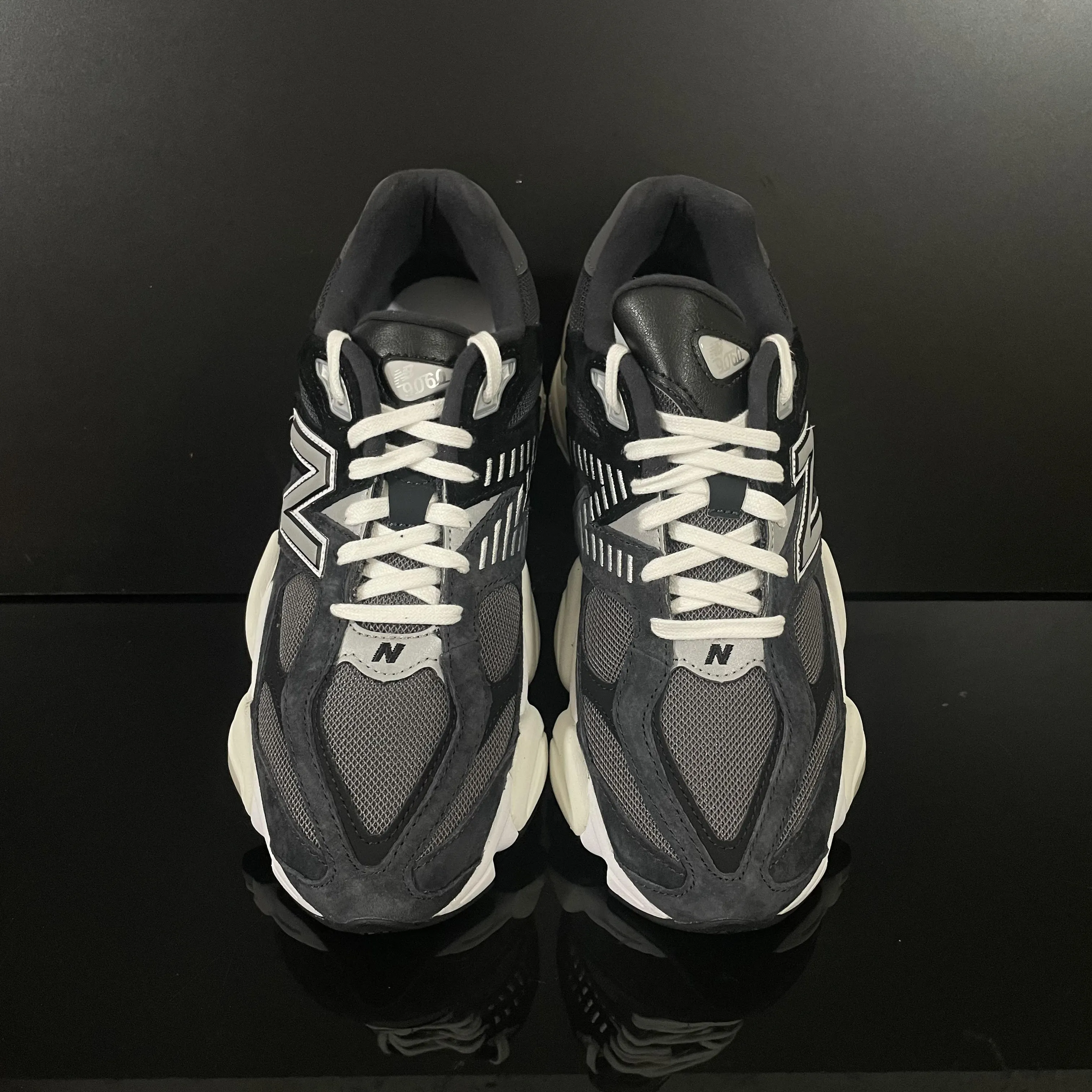 NEW BALANCE : New Balance 9060, Homme, Noir/ Blanc