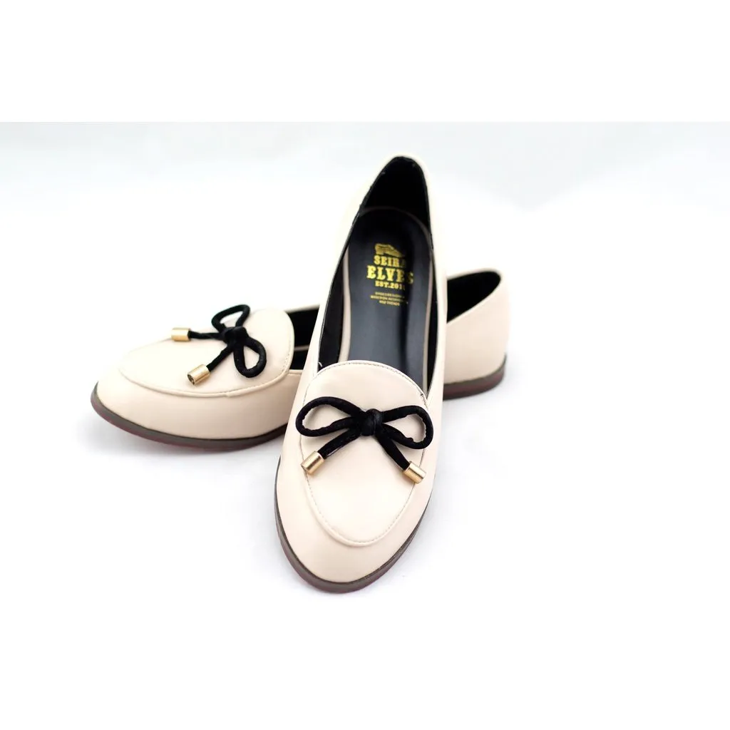 Oscar pink with a feminine bow loafers