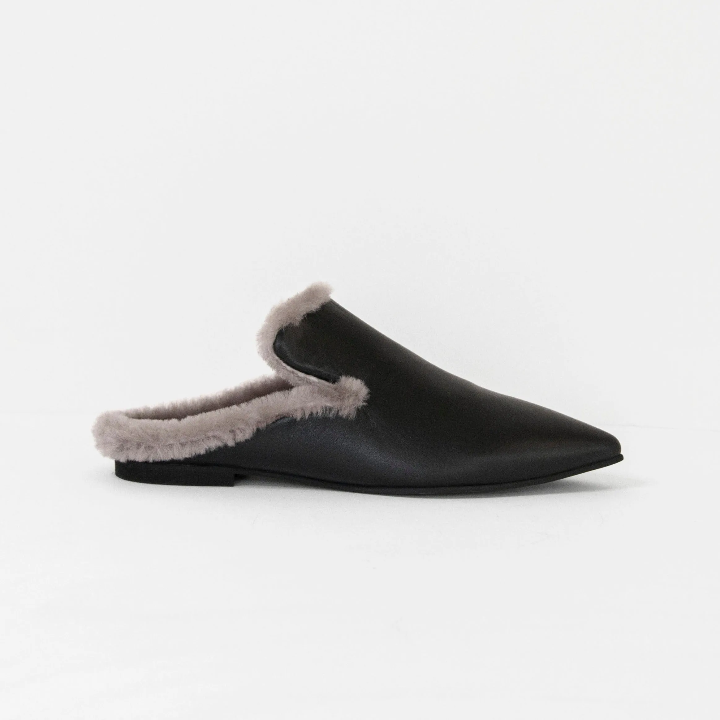 Tia black mule