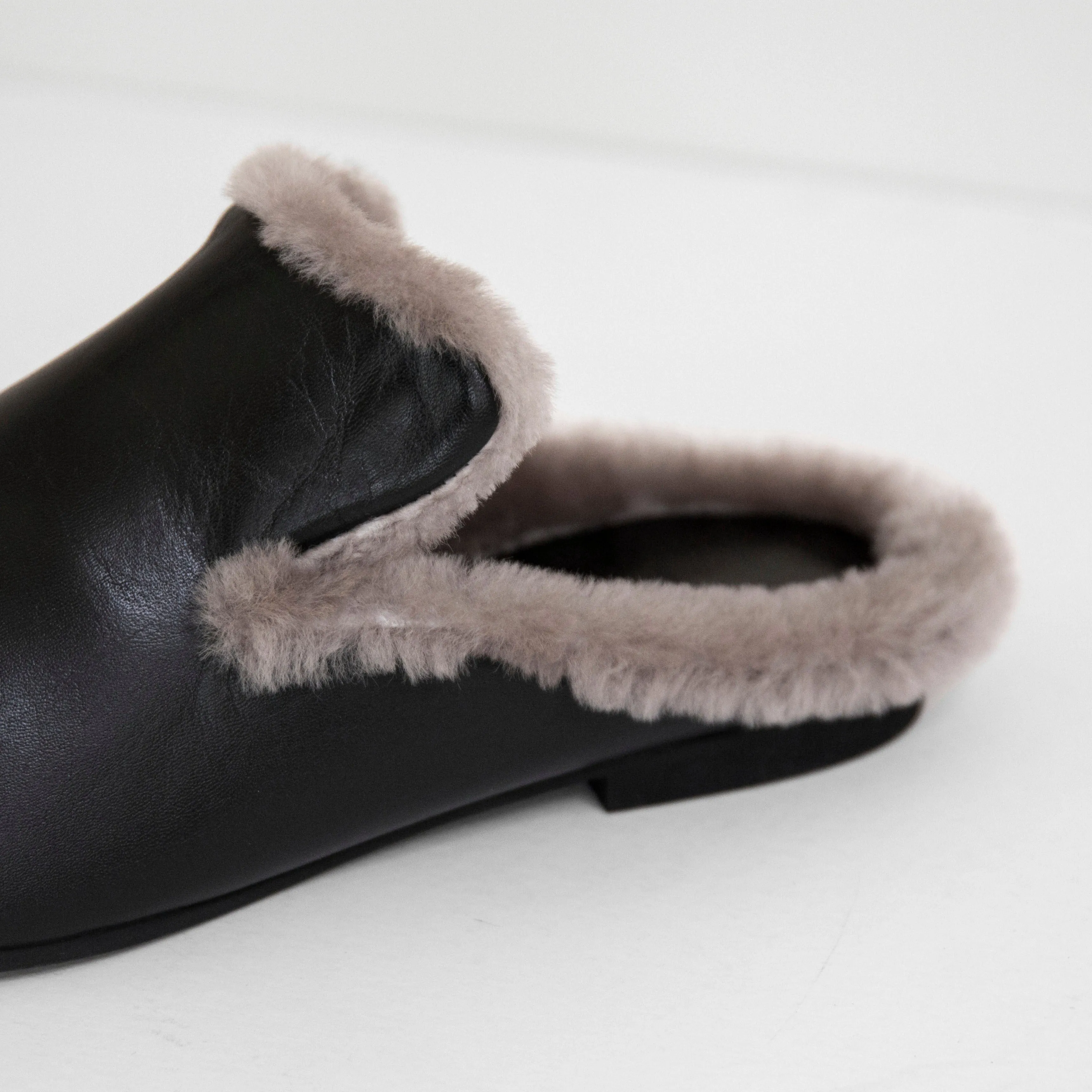 Tia black mule