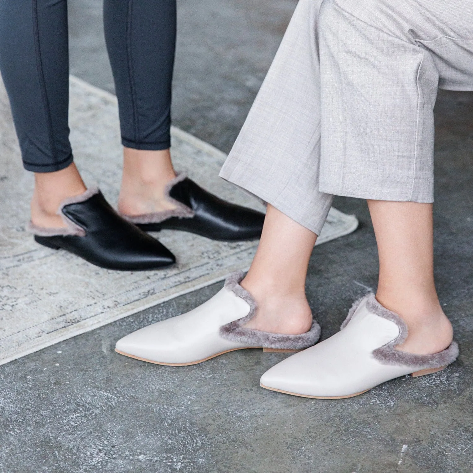 Tia grey mule